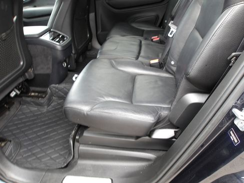 Used 2019 Volvo XC90 T6 Momentum w/ Advanced Package image 13