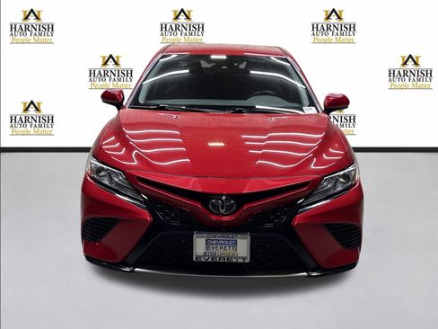 Used 2019 Toyota Camry XSE image 8