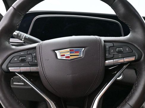 Used 2024 Cadillac Escalade Premium Luxury Platinum image 20