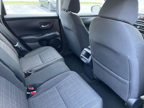 Used 2024 Honda HR-V LX image 11