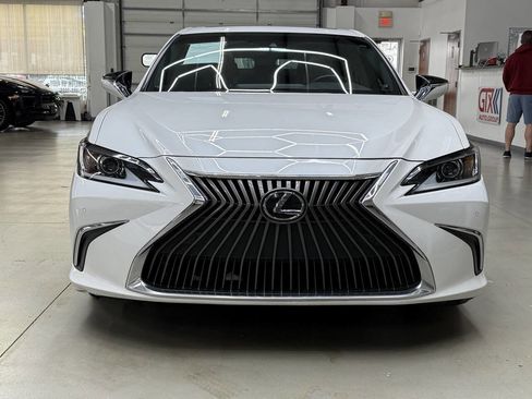 Used 2019 Lexus ES 350 w/ Premium Package FWD image 4
