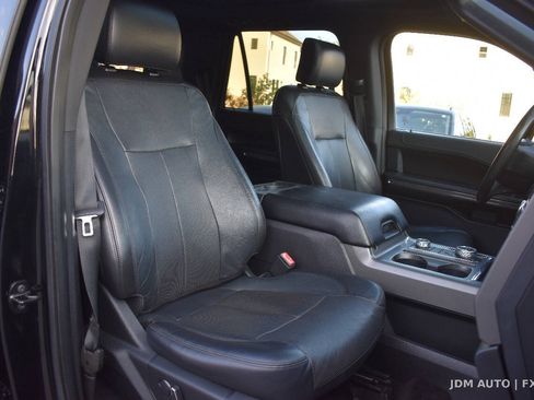 Used 2018 Ford Expedition Max XLT AWD/4WD image 13