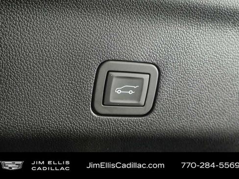 Used 2026 Cadillac Escalade ESV Platinum Sport w/ LPO, ONYX Package AWD/4WD image 34