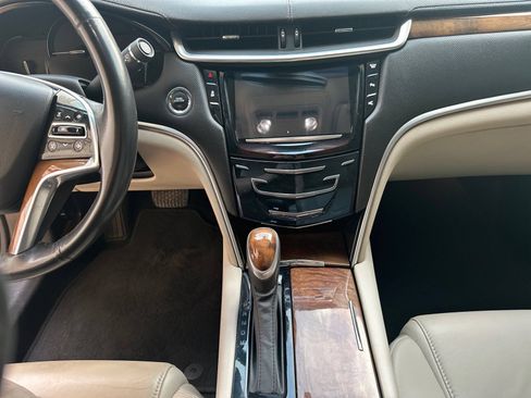 Used 2019 Cadillac XTS Luxury FWD image 11