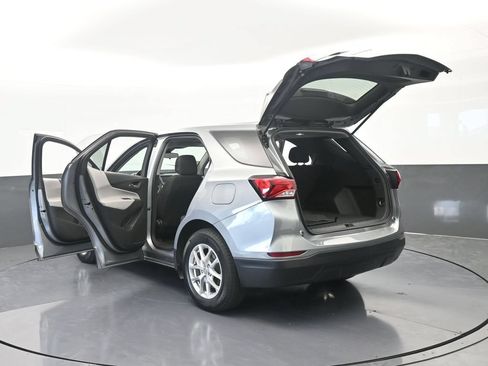 Used 2024 Chevrolet Equinox LS FWD image 70