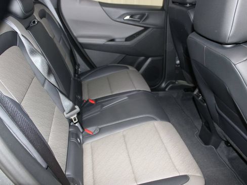 New 2026 Chevrolet Equinox LT w/ Convenience Package II AWD/4WD image 26