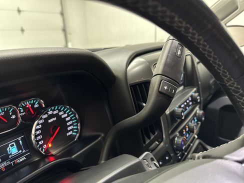 Used 2018 Chevrolet Silverado 1500 LT w/ All Star Edition AWD/4WD image 37