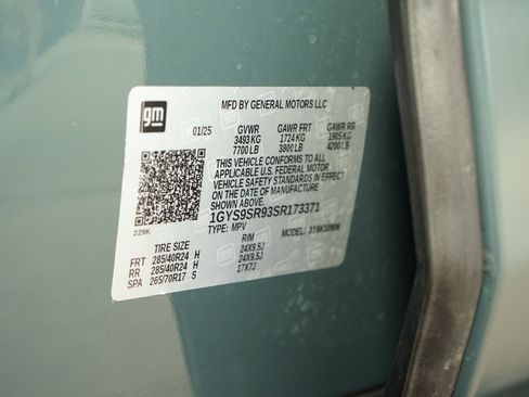 Used 2025 Cadillac Escalade ESV V AWD/4WD image 36