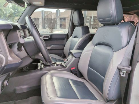 Used 2023 Ford Bronco Outer Banks image 27