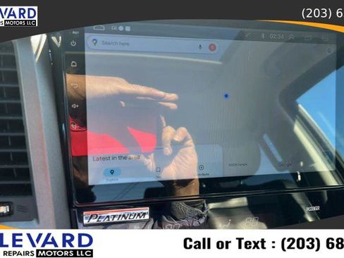 Used 2011 Toyota Tundra Limited w/ Platinum Pkg image 31