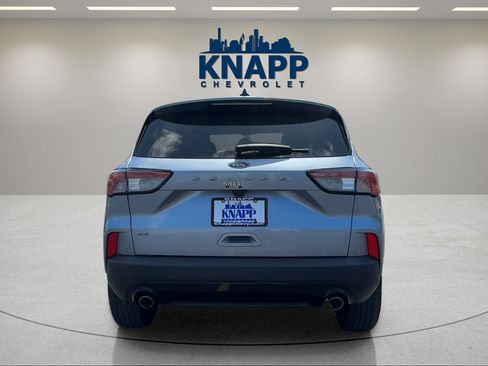 Used 2022 Ford Escape SE w/ SE Sport Appearance Package FWD image 4