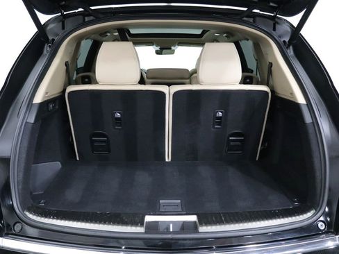 Used 2023 Acura MDX SH-AWD w/ Advance Package image 29