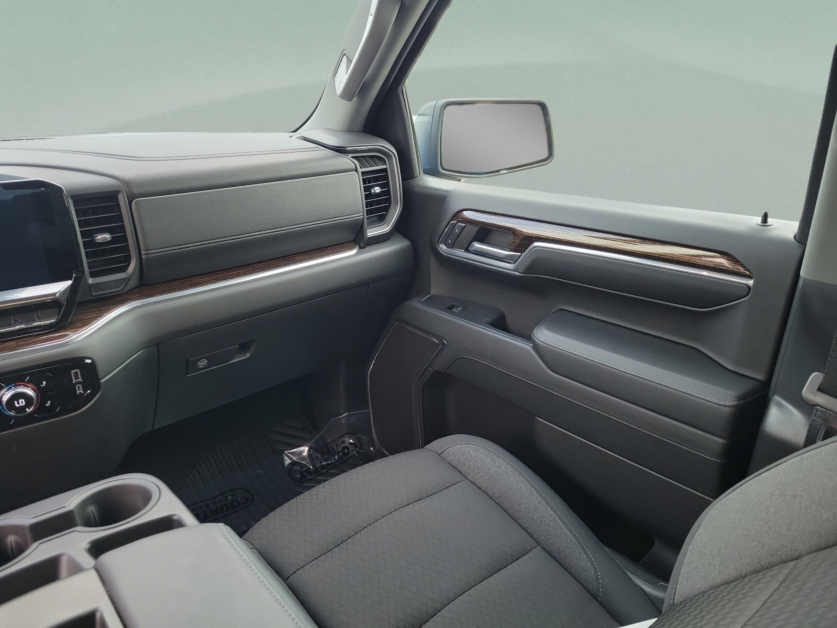 Used 2024 GMC Sierra 1500 Elevation RWD image 11