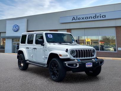 Used 2024 Jeep Wrangler Unlimited Sahara w/ Technology Group