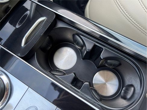 Used 2018 Land Rover Range Rover image 36