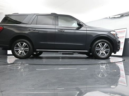 Used 2023 Ford Expedition Limited image 42