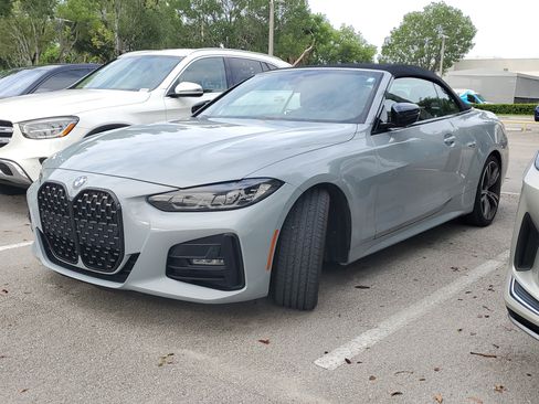 Used 2022 BMW 430i Convertible w/ M Sport Package RWD image 3