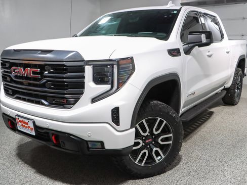 Used 2024 GMC Sierra 1500 AT4 w/ Technology Package AWD/4WD image 36
