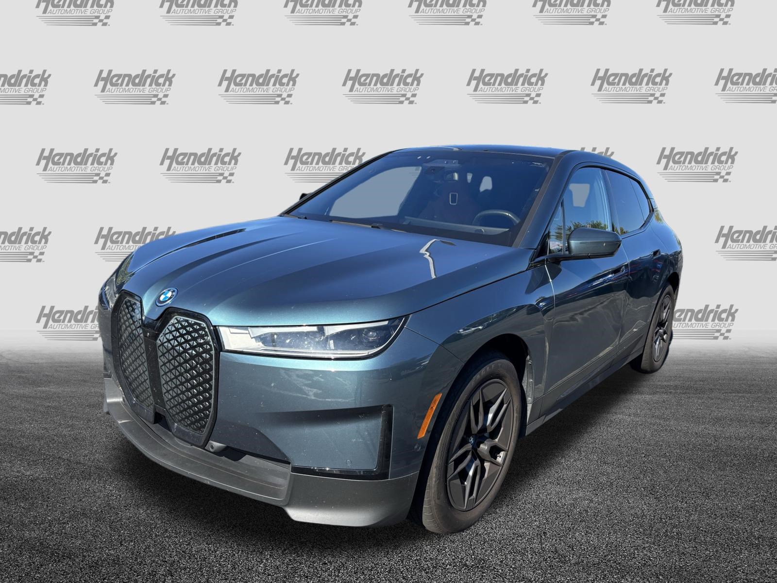 Certified 2024 BMW iX xDrive50 w/ Premium Package AWD/4WD image 6