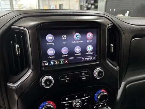 Certified 2020 GMC Sierra 2500 AT4 w/ AT4 Premium Package AWD/4WD image 32