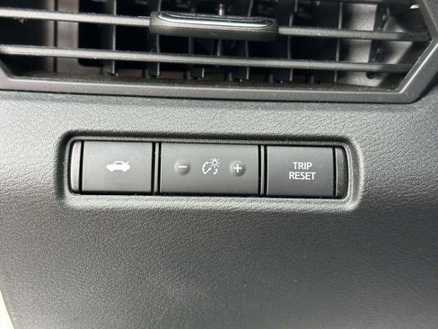 Used 2020 Nissan Altima 2.5 SR w/ Premium Package image 21