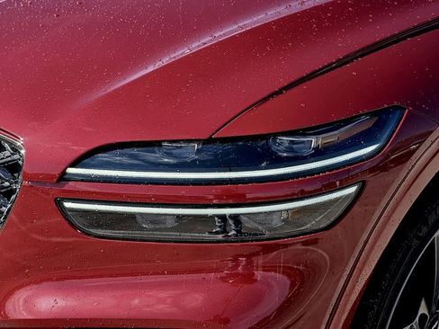 Used 2022 Genesis GV70 3.5T Sport w/ Sport Prestige Package image 9