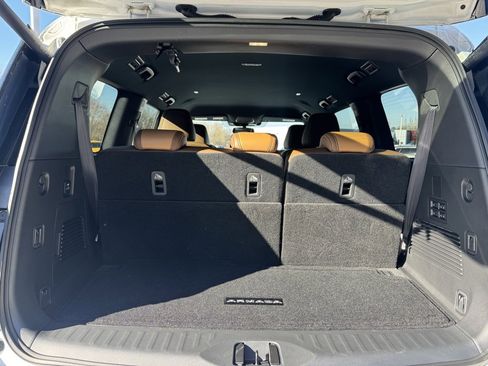 Used 2025 Nissan Armada SL w/ Captain's Chari Seat Package image 15