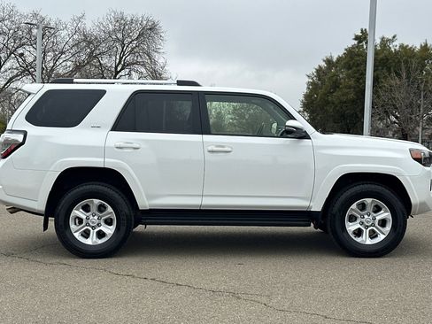 Certified 2024 Toyota 4Runner SR5 Premium image 3
