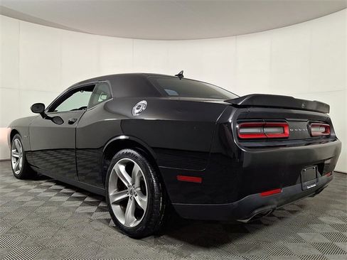 Used 2018 Dodge Challenger R/T w/ Sound Group image 7
