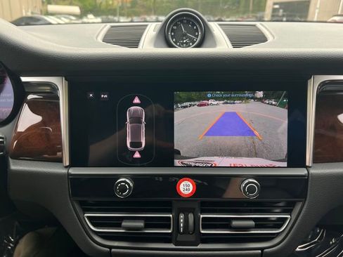 Used 2023 Porsche Macan S image 22