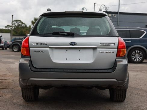 Used 2007 Subaru Outback 2.5i AWD/4WD image 7