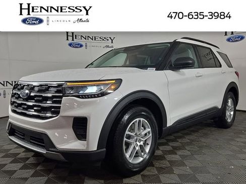 Used 2026 Ford Explorer Active RWD image 1