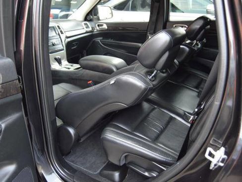 Used 2012 Jeep Grand Cherokee Laredo image 48