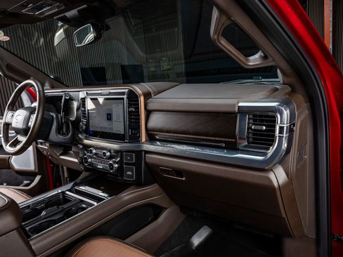 Used 2025 Ford F250 King Ranch w/ Chrome Package image 18