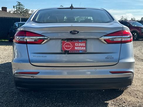 Used 2020 Ford Fusion SE image 8