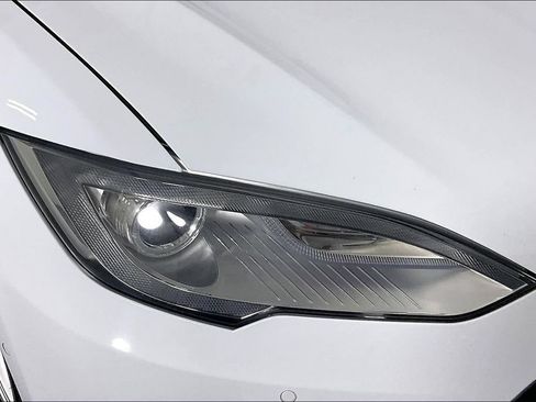 Used 2015 Tesla Model S 70D AWD/4WD image 23