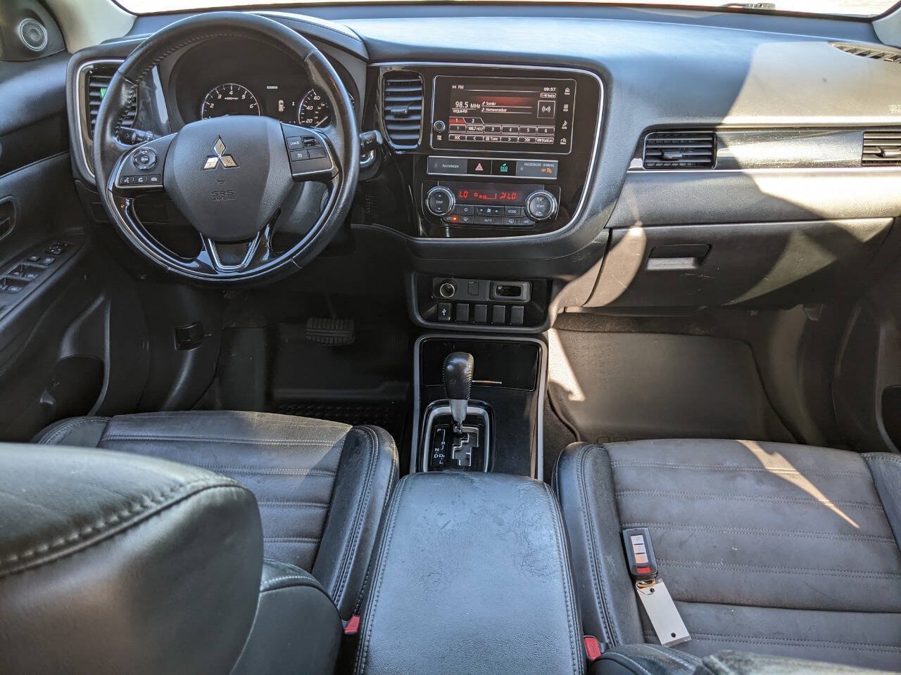 Used 2019 Mitsubishi Outlander SEL AWD/4WD image 17