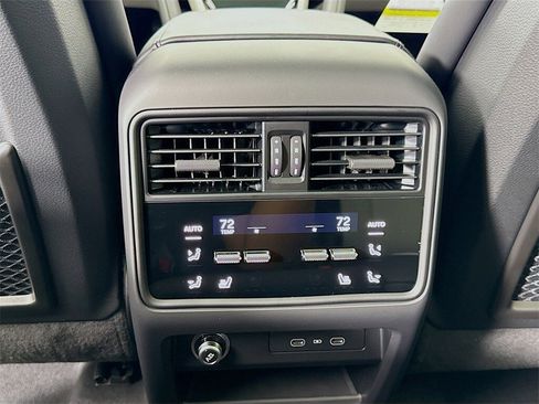 New 2026 Porsche Cayenne E-Hybrid Coupe image 27