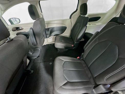 Certified 2023 Chrysler Voyager LX FWD image 32