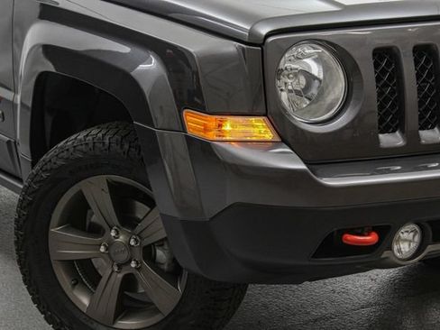 Used 2017 Jeep Patriot 75th Anniversary w/ Power Value Group AWD/4WD image 2