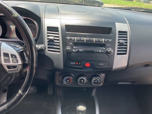 Used 2009 Mitsubishi Outlander ES image 24