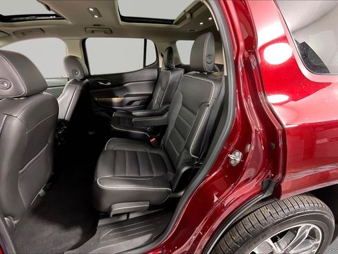 Used 2018 GMC Acadia Denali w/ Technology Package AWD/4WD image 22