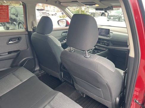 Certified 2023 Nissan Rogue SV image 15