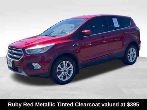 Used 2017 Ford Escape SE w/ SE Cold Weather Package AWD/4WD image 4