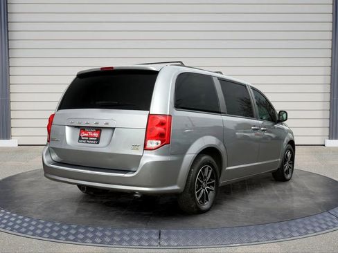 Used 2019 Dodge Grand Caravan GT image 7