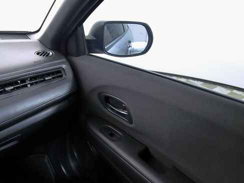 Used 2022 Honda HR-V Sport image 23