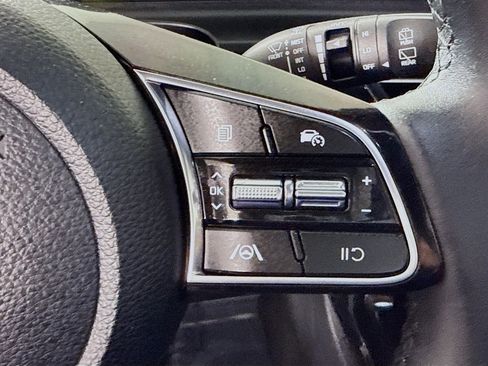 Used 2025 Kia Seltos S FWD image 15