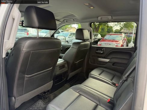 Used 2017 Chevrolet Silverado 1500 LTZ Z71 w/ LTZ Plus Package AWD/4WD image 11