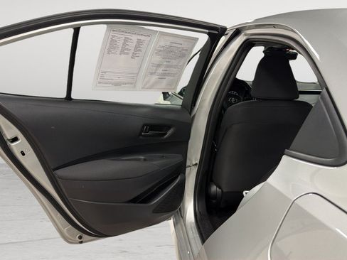 Used 2024 Toyota Corolla LE FWD image 31
