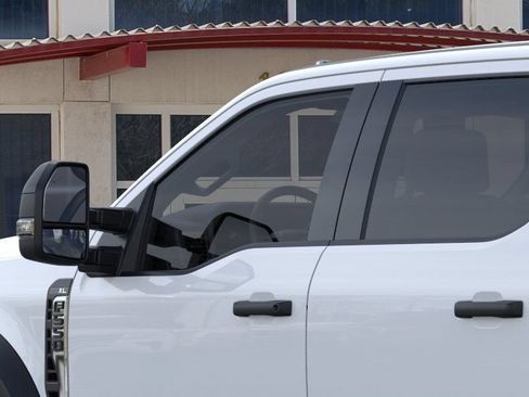 New 2026 Ford F550 4x4 Crew Cab image 21